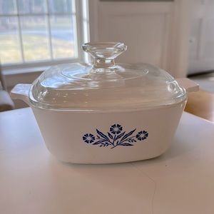 COPY - Vintage 1.5 Quart Corning-ware Cornflower Blue Casserole Dish